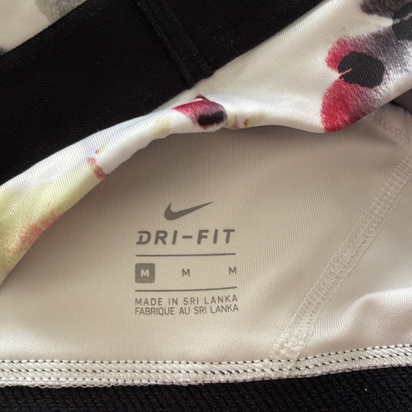 Nike Dry fit Sport Bra - Picture 6 of 7